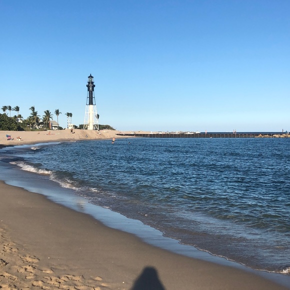 Meet your Posher, Mandy - Picture 1 of 1